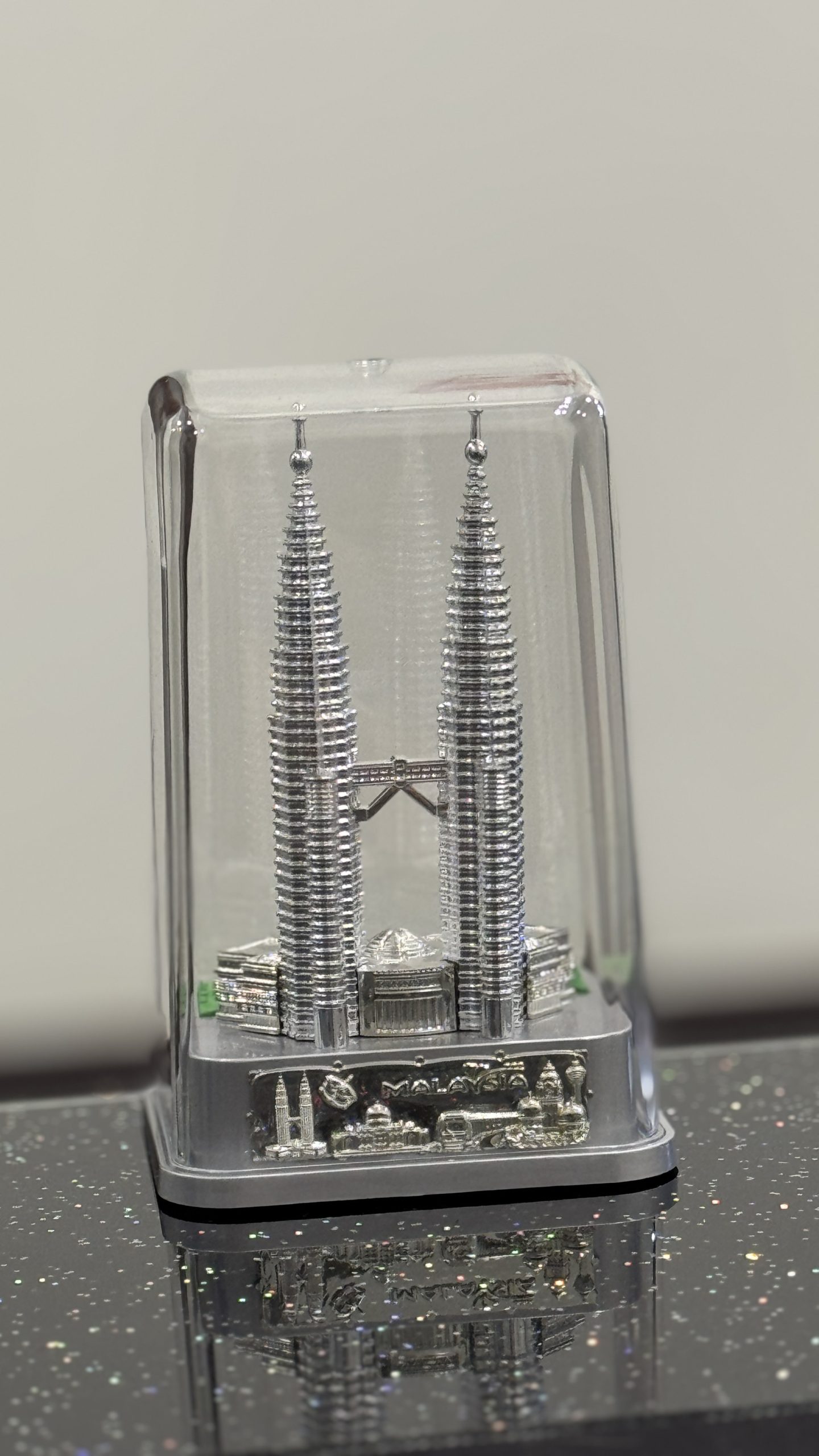 Malaysia KLCC Petronas Twin Tower Metal Souvenir Gift